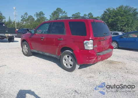 2011 Ford Escape Xlt z USA, uszkodzony, nr VIN 1FMCU0DG8BKA92826